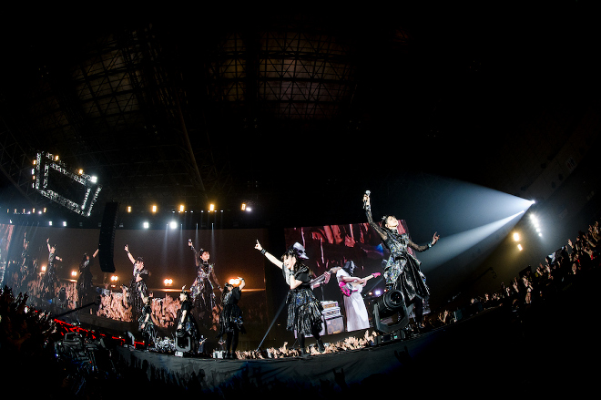 BABYMETAL、幕張メッセ2DAYSで再現された『METAL GALAXY』の世界