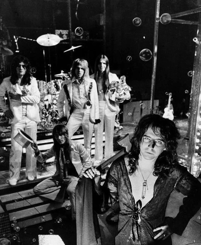 [洋書] アリス・クーパー 1970年代 写真集 960px-Alice_Cooper_1972.jpg