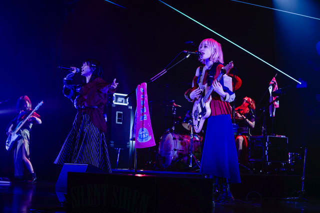 SILENT SIREN、無観客で2020年初ライブ。Poppin'Party愛美も登場