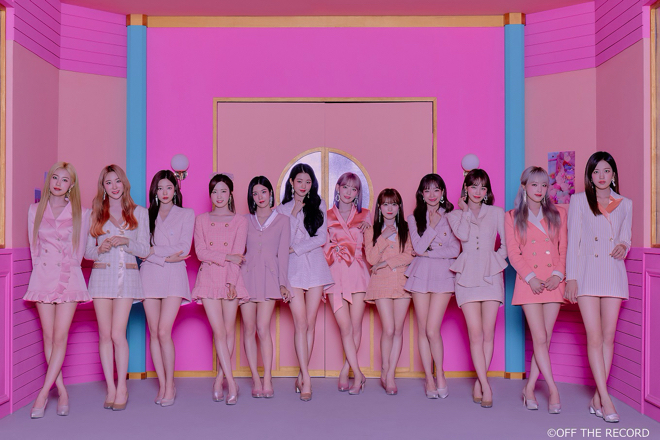 IZ*ONE、日本1stアルバム『Twelve』全員集合ビジュアルと