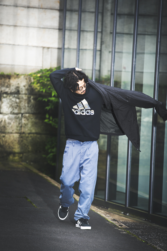 adidas 常田大輝着用 2XOブラック/ホワイト millennium parade、 新SG「Philip」が常田大希出演「adidas