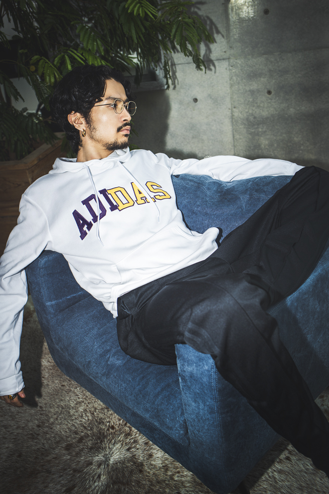 adidas 常田大輝着用 2XOブラック/ホワイト millennium parade、 新SG「Philip」が常田大希出演「adidas