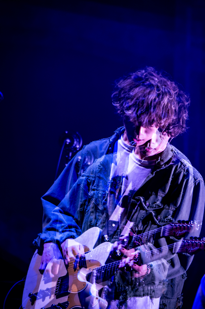 須田景凪、初のオンラインライブ開催。新曲「飛花」も披露 | BARKS