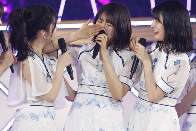 乃木坂 3期生 4期生 生写真 乃木坂46、初となる4期生メンバー全員によるライヴ生配信開催