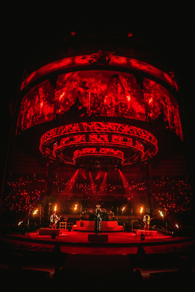 L'Arc-en-Ciel、＜30th L'Anniversary TOUR＞大阪で開幕 | BARKS