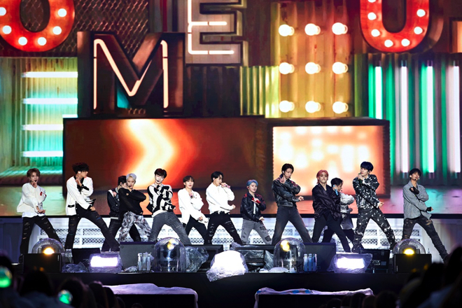 SEVENTEEN、対面ファンミーティングでCARATと新たな一歩「ずっと