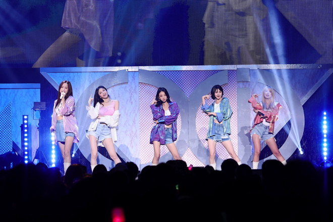 EXIDメンバーサイン入り(ソルジ、LE、ヘリン、ハニ、ジョンファ)自作パーカー EXID（イーエックスアイディー） メンバーの年齢、名前、魅力を