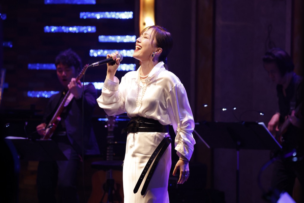 平原綾香、『The Covers』でENDRECHERI、B'z、中島みゆき名曲を