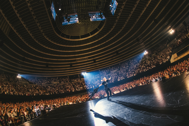 SKY-HI、アリーナツアー＜BOSSDOM＞完走。通算100回公演に向けた