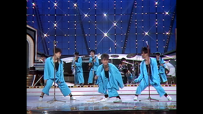 チェッカーズ/チェッカーズ～40th Anniversary～NHKプレミアム Amazon.co.jp: チェッカーズ~40th Anniversary~NHKプレミアムBlu