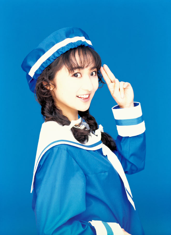 匿名配送ゆうパック発送 小森まなみ BELIEVEポスター 小森まなみ、18年ぶりの新曲。故・池間史規の未発表曲を甦らせる