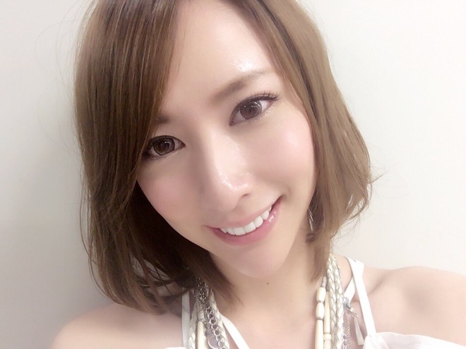 藍井エイル、自身初のベストアルバムを2枚同時リリース | BARKS