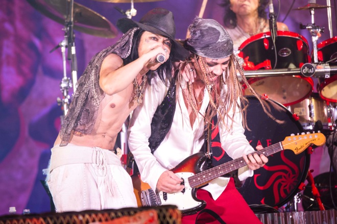 速報レポート】VAMPS、＜BEAST PARTY＞2日目「来年もやるからな