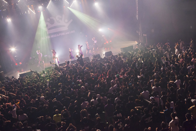 ライブレポート】BiSH、新メンバー「アユニ・D」初お披露目 | BARKS