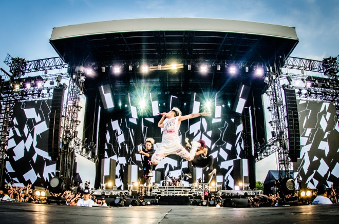 ライブレポート】ONE OK ROCK、渚園2DAYSに11万人が熱狂 | BARKS