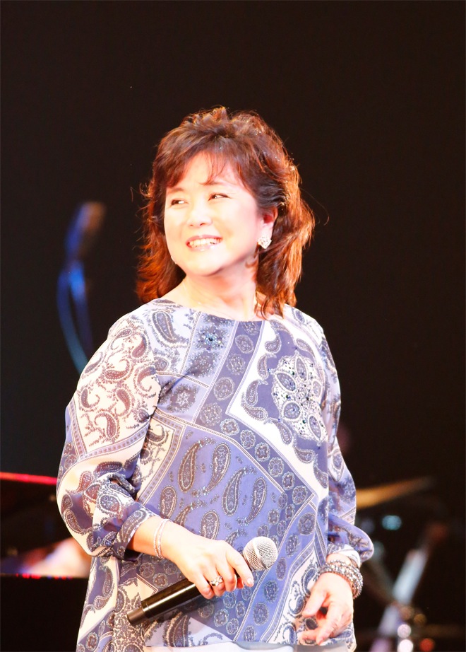 石川優子　ファイナルコンサート　愛を眠らせないで Amazon.co.jp: 愛を眠らせないで~ファイナル・コンサート
