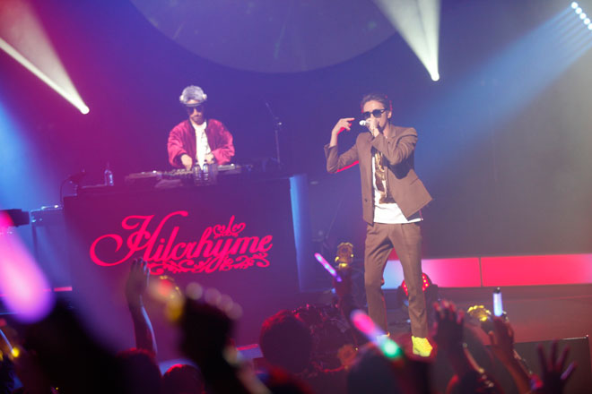 Hilcrhyme、10周年ツアー開幕「過去最多の曲数を歌います」 | BARKS