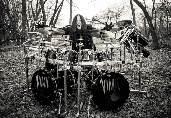 slipknotのショーンからライブ中に投げてもらったドラムスティックです。 大阪 どらむ村(ドラムショップACT) on X: 