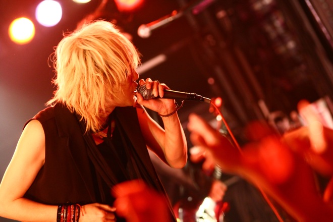 レポート】D'ERLANGER、全国ツアー大阪2DAYSの主役はSEELA | BARKS