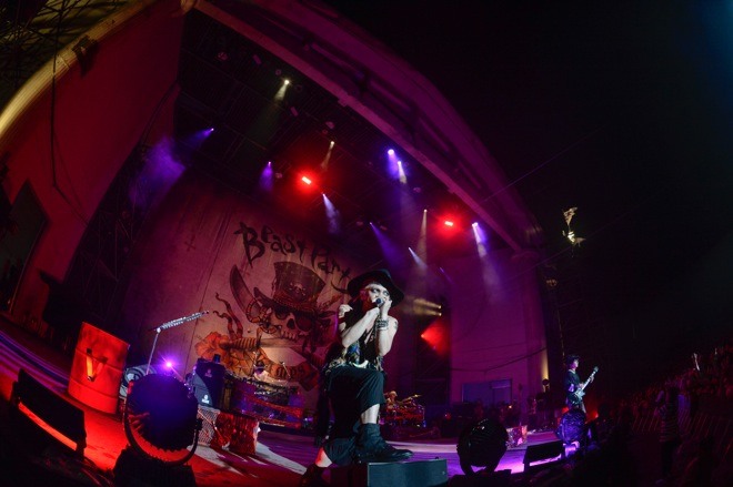 詳細レポ】VAMPS、＜BEAST PARTY＞波乱の最終日「みんなのおかげ