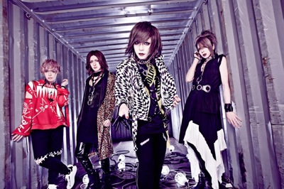 対談】FEST VAINQUEUR×淳士(BULL ZEICHEN 88)、「マシンガンかと