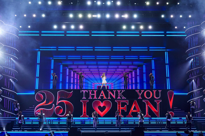 安室奈美恵アクリルスタンドfinally THANK YOU I ❤️ FAN ! 安室奈美恵アクリルスタンドfinally THANK YOU I ❤️ FAN