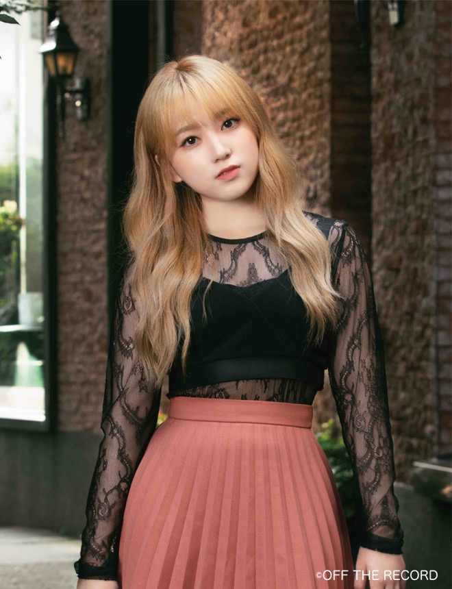IZ*ONE Vampire サイン会限定BOX 生写真付き IZ*ONE Vampire サイン会限定BOX 生写真付き CD