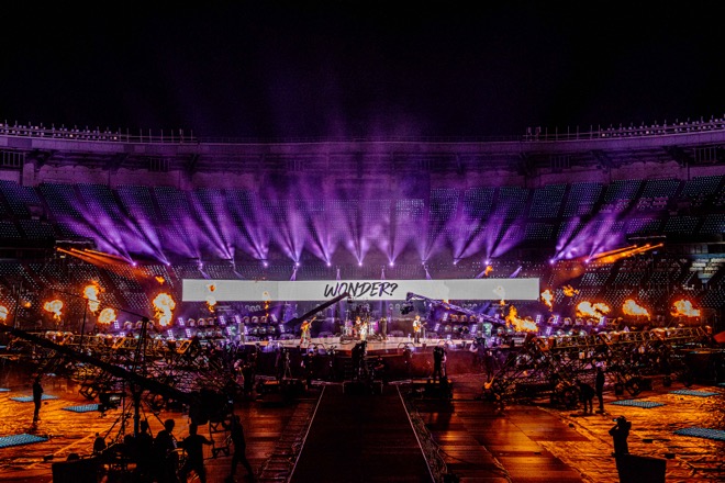 【4人のサイン入り】ONE OK ROCK 2020 ワールドツアーライブT ROCKIN'ON JAPAN】最新号にONE OK ROCKのライブレポート掲載