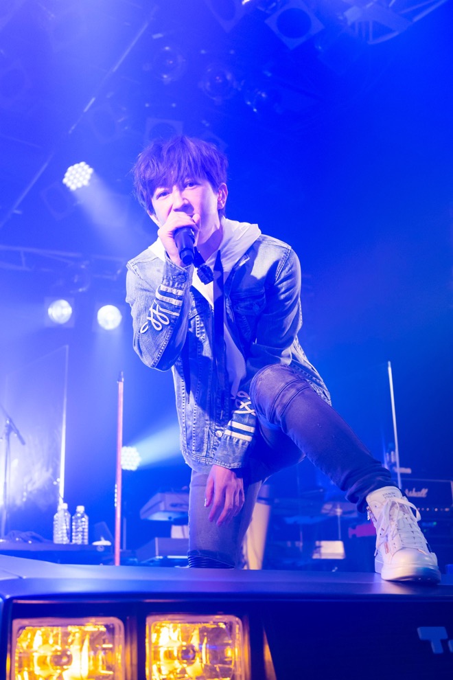 ライヴレポート】TETSUYA (L'Arc-en-Ciel)、自身初の