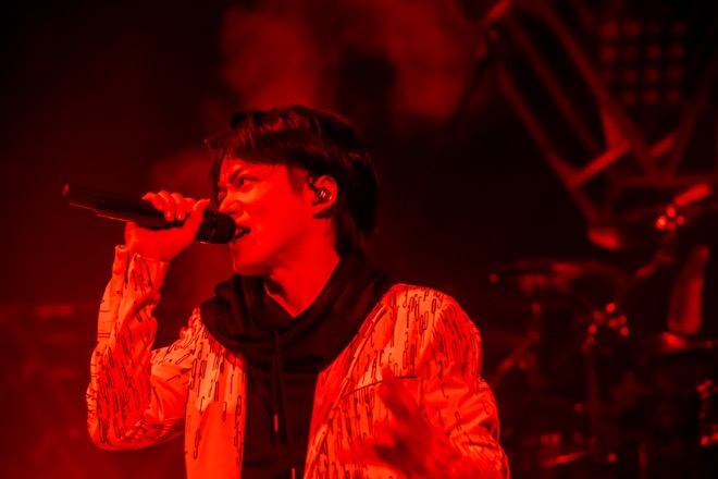 Waive、初の渋公ワンマンで「チャレンジし続けようと思う