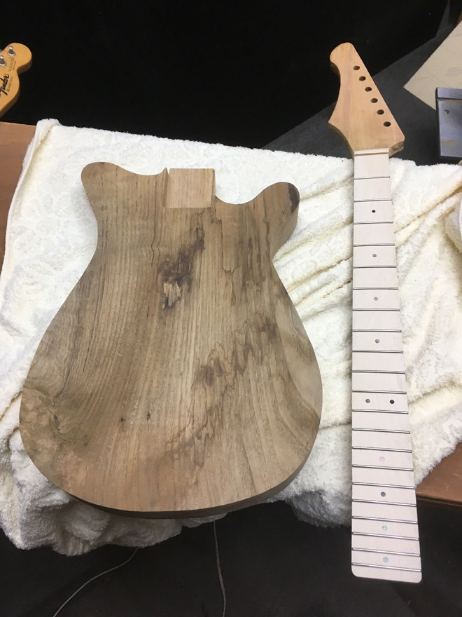 俺の楽器・私の愛機】025「紆余曲折の自作ギター」 | BARKS