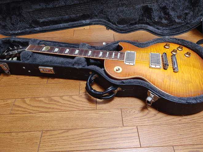 音はいいので練習用に　なんちゃってギブソン　レスポール GIBSON ( ギブソン ) Les Paul Modern Figured Cherry Burst