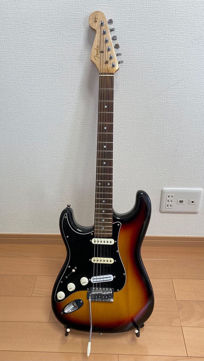squire by fender  ストラト　ジミヘン仕様　右利き用　レフティ ジミヘンが好き過ぎて、いよいよ左用ギターの改造に手を出した右