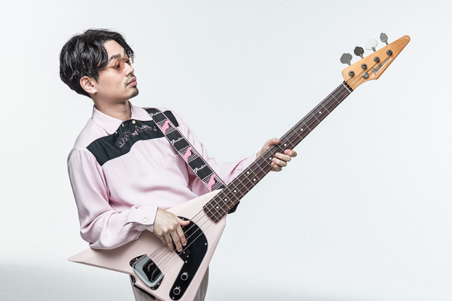 楽器人インタビュー】ハマ・オカモトのFender Katana、「マジで