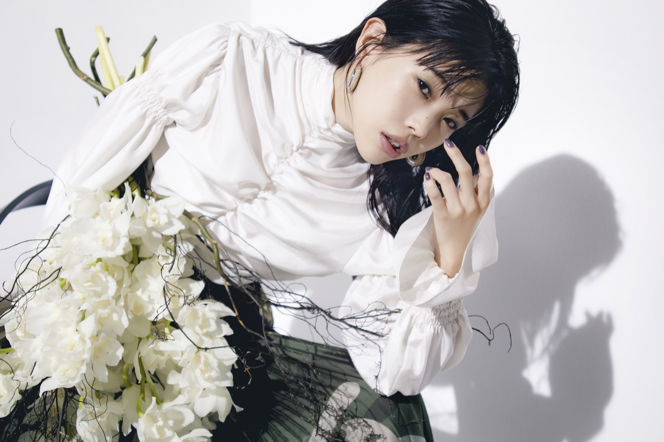 アイナ・ジ・エンド、デジタルEP『DEAD HAPPY』新ビジュアル