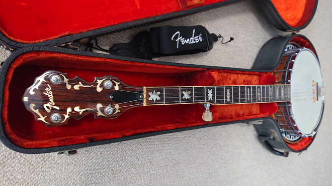 俺の楽器・私の愛機】856「Fenderが5弦バンジョーを作るなんて