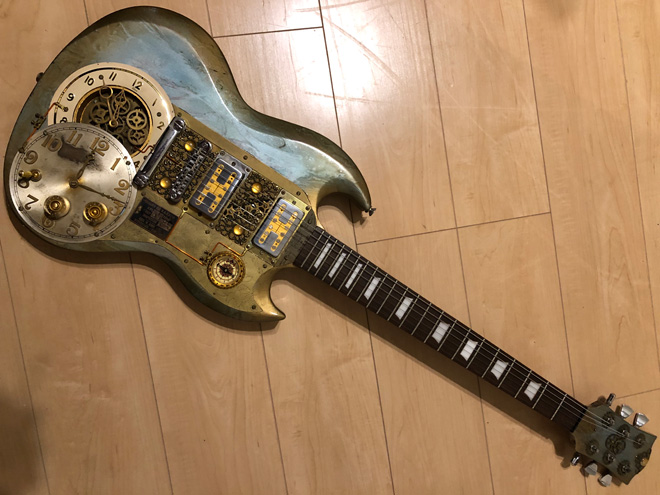 俺の楽器・私の愛機】992「アートなギター」 | BARKS