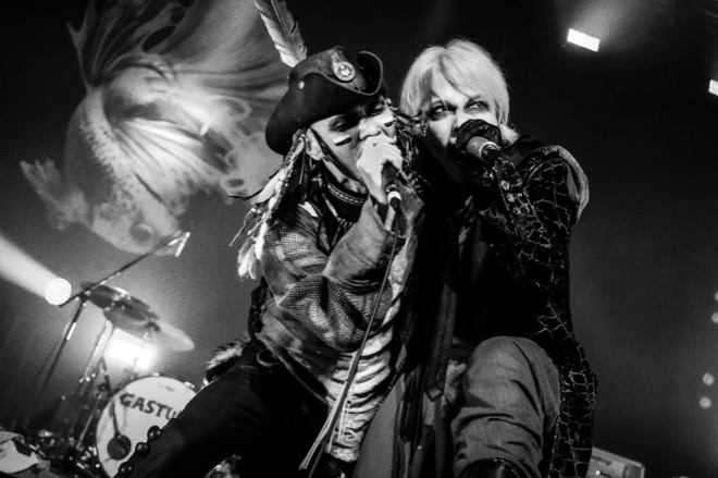ライヴレポート】HYDE、GASTUNKを迎えた＜RUMBLE FISH＞大阪公演