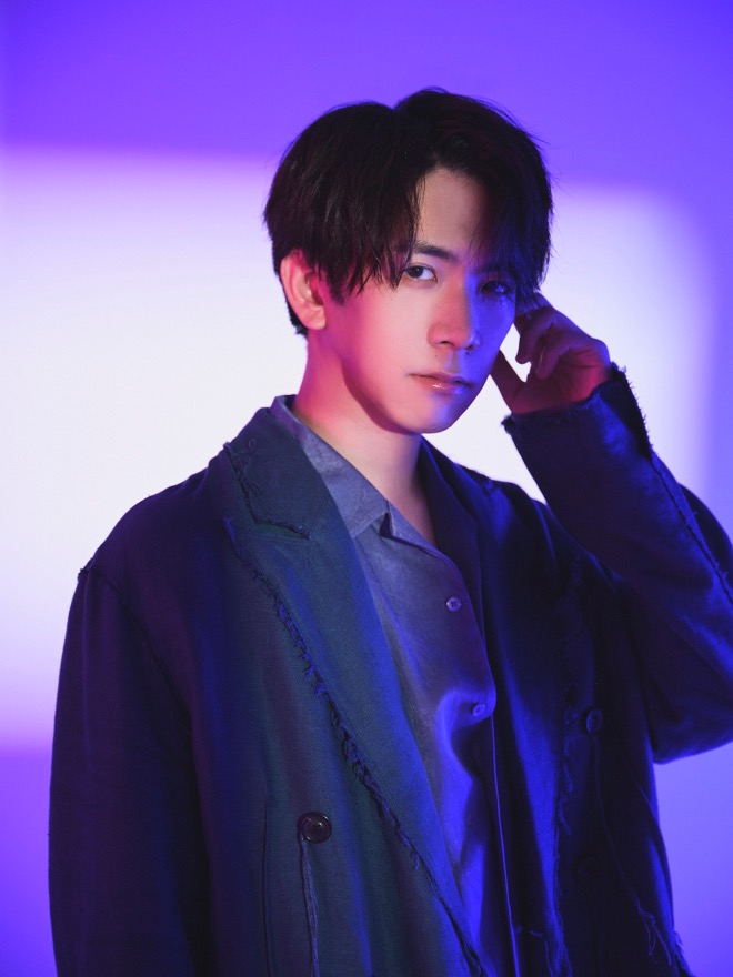 伊東健人、1st EP「華灯」リリース記念写真展およびキャンペーン