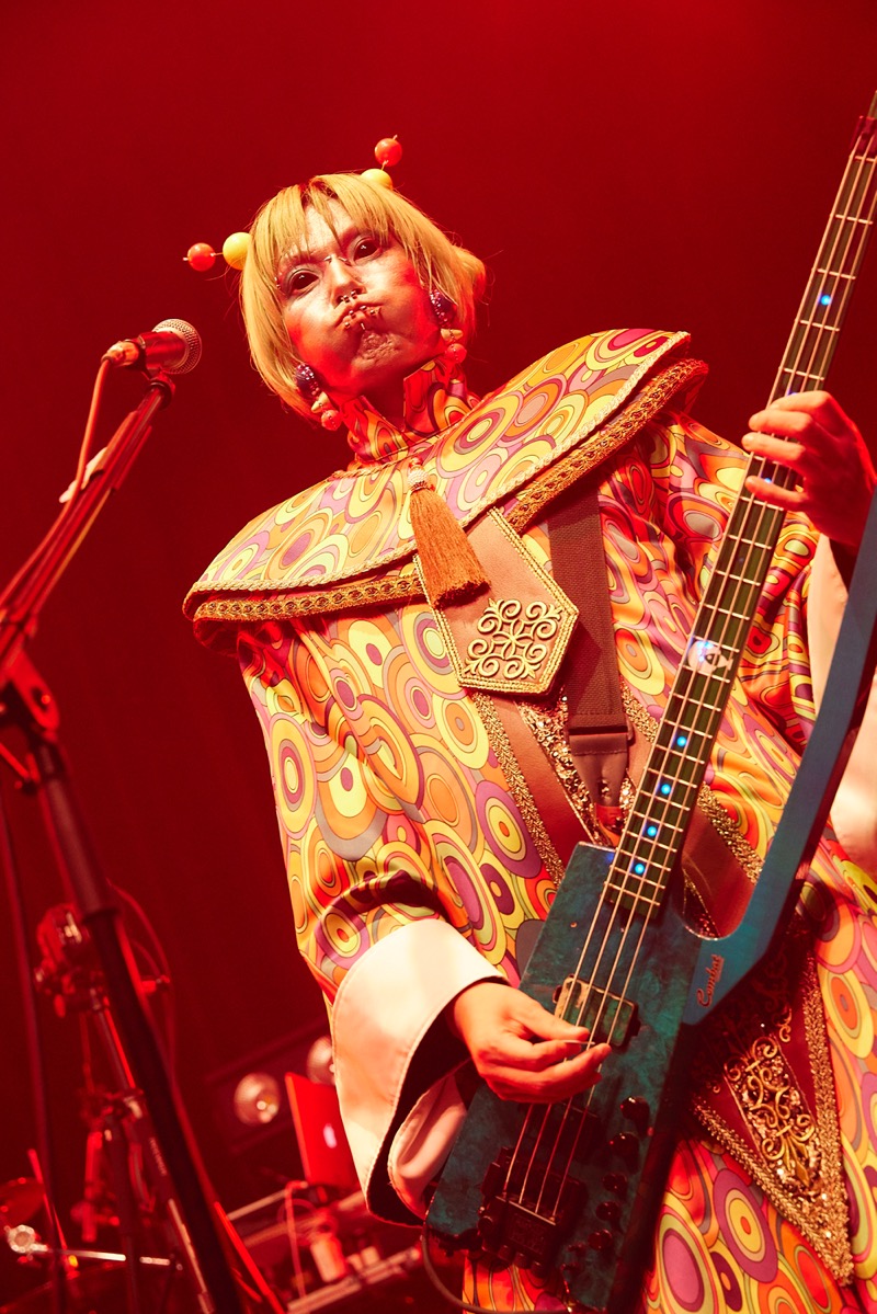 Dacco、結成ROCK（6）周年記念ツアーをバンド編成で開催