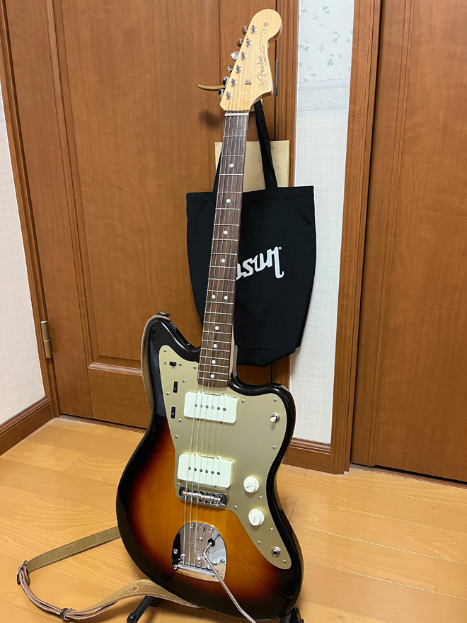 Stagg/ジャズマス∼ジャガー ジャグマスター 希少日本製良ギター 夕日（NEE）がフェンダーPlayer Ⅱシリーズのジャズマスター