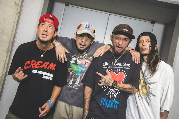 ミュージシャン RIZE THUNDER ROCK LS Tee the bonez Amazon.co.jp: RIZE THUNDER ROCK L/S Tee The BONEZ : おもちゃ