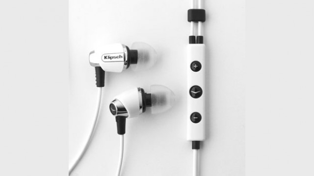 iPhone用リモコンマイク装備のKlipschのカナル型イヤフォン