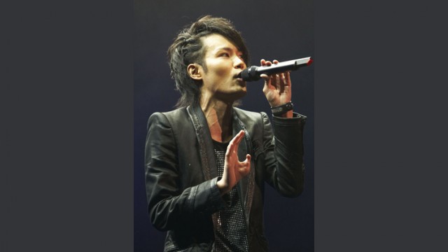 テニプリ 白石蔵ノ介役細谷佳正さんの直筆サイン入り 「新テニス