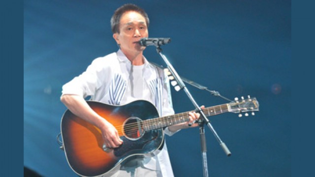 小田和正、記録を更新しながら、全国の特設花道を快走 | BARKS