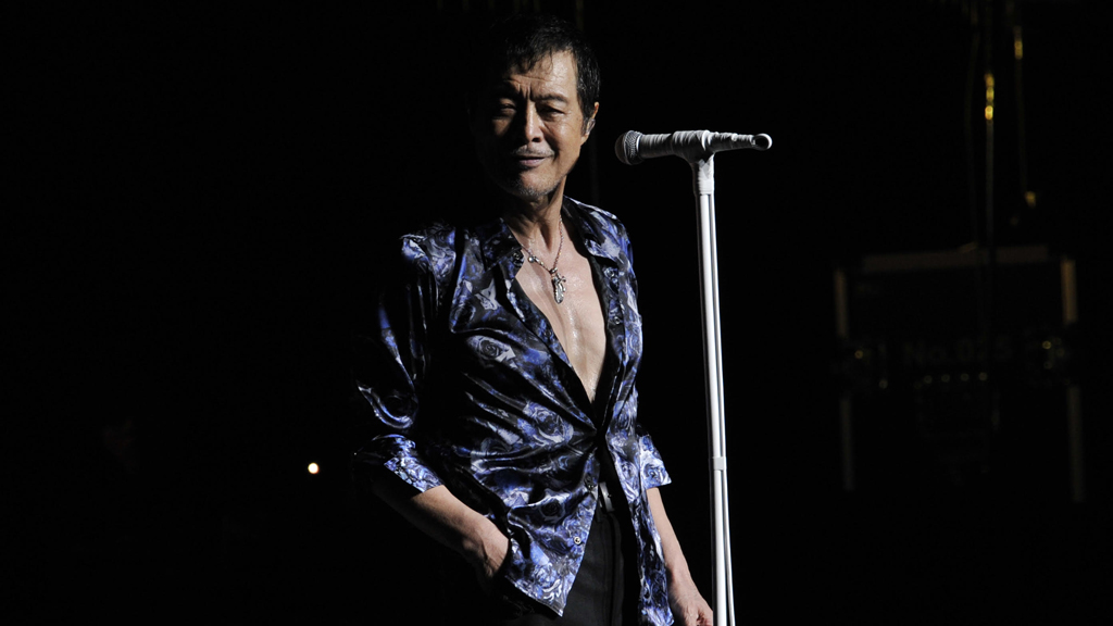 矢沢永吉、約30年ぶりの大阪城ホールライヴと初のディナーショー