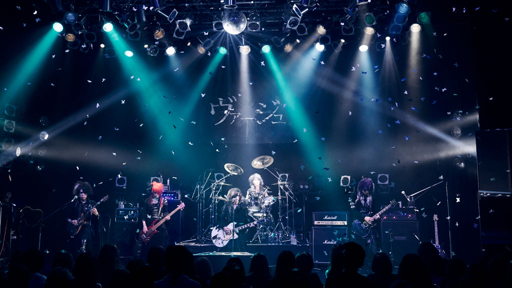 【ヴァージュ】スタジオ演奏映像【V系】 ヴァージュ】スタジオ演奏映像【V系】 The band are doing a