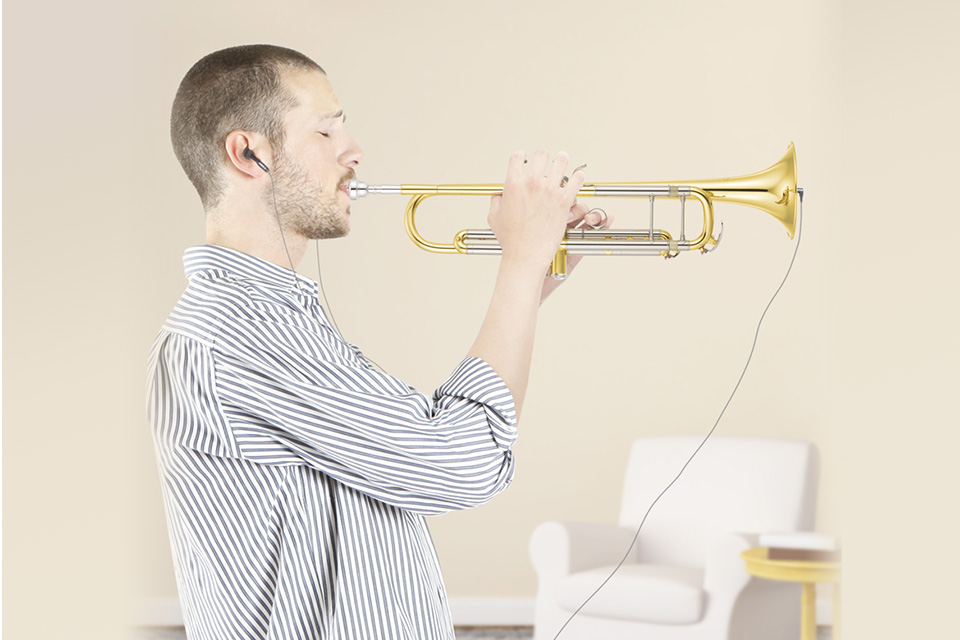 サンレントブラス