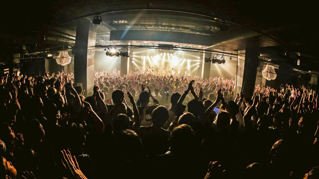 PassCode 「INSIGNIA」初回盤Blu-ray② PassCode INSIGNIA (初回生産限定盤) CD＋ライブBluRay Amazon