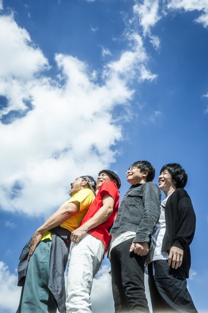 フラワーカンパニーズ、未アルバム収録曲全19曲を収めた“へそくり”盤